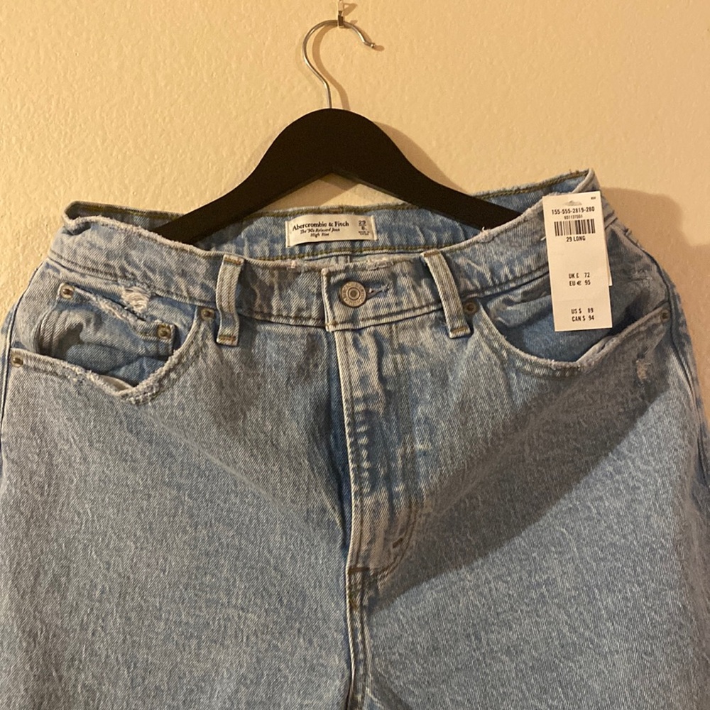 Abercrombie 90’s relaxed Jeans